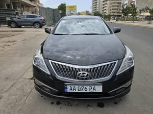 Photo - Hyundai Grandeur 2014 Noir