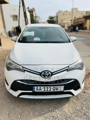 Photo - Toyota Avensis 2017 Blanc