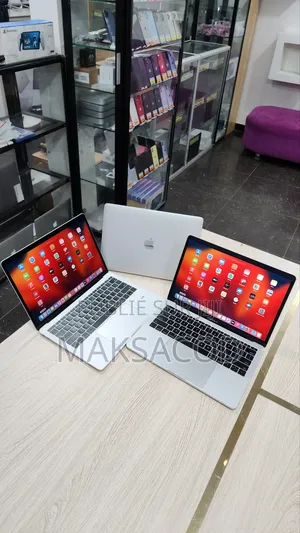 Photo - Ordinateur Portable Apple MacBook Pro 2017 8GB Intel Core I5 SSD 256GB