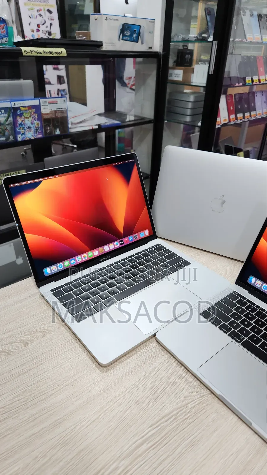 Ordinateur Portable Apple MacBook Pro 2017 8GB Intel Core I5 SSD 256GB
