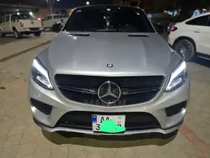 Photo - Mercedes-Benz GLE-Class AMG GLE 43 4MATIC 2016 Gris