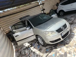 Volkswagen Polo 2008 Gris