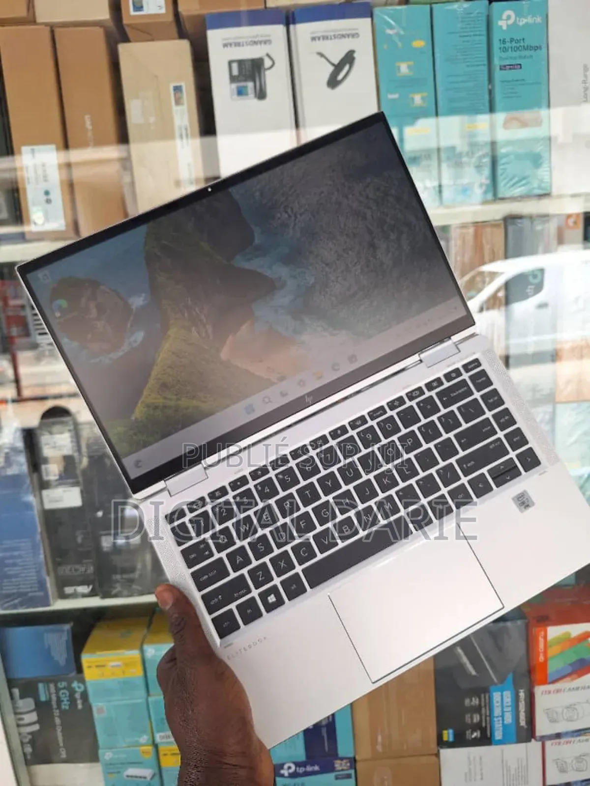 New HP EliteBook 1040 G8 16GB Intel Core I7 SSD 512GB