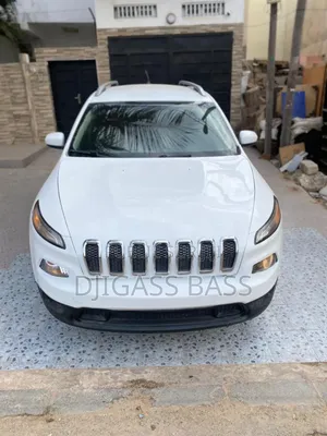 Photo - Jeep Cherokee 2016 Blanc cassé
