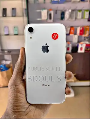 Photo - New Apple iPhone XR 128 GB Blanc