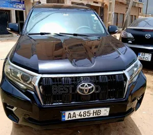 Photo - Toyota Land Cruiser Prado 2012 Noir