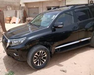 Toyota Land Cruiser Prado 2012 Noir