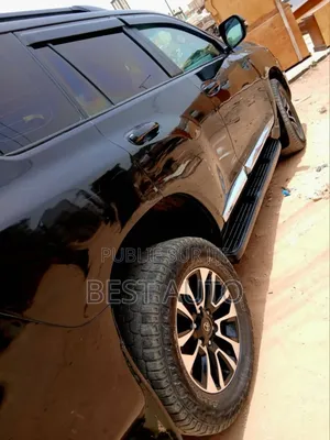 Toyota Land Cruiser Prado 2012 Noir