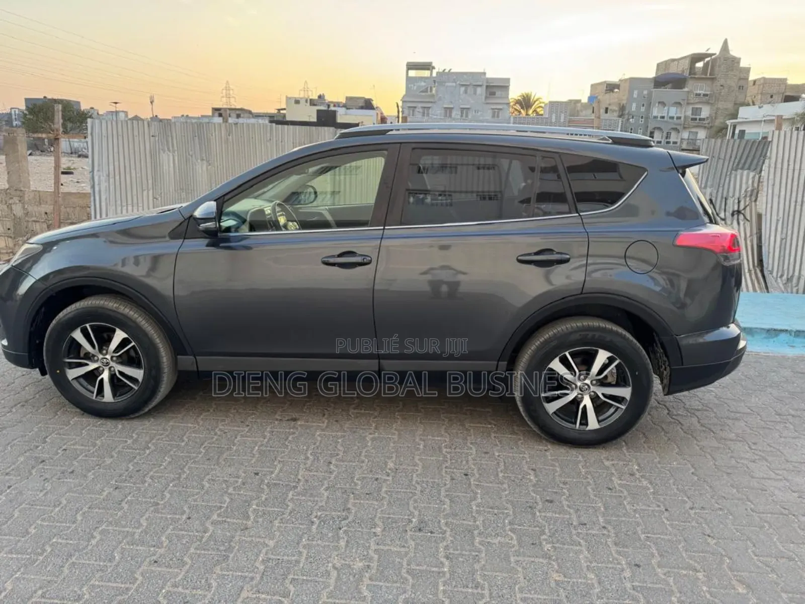 Toyota RAV4 2018 Gris