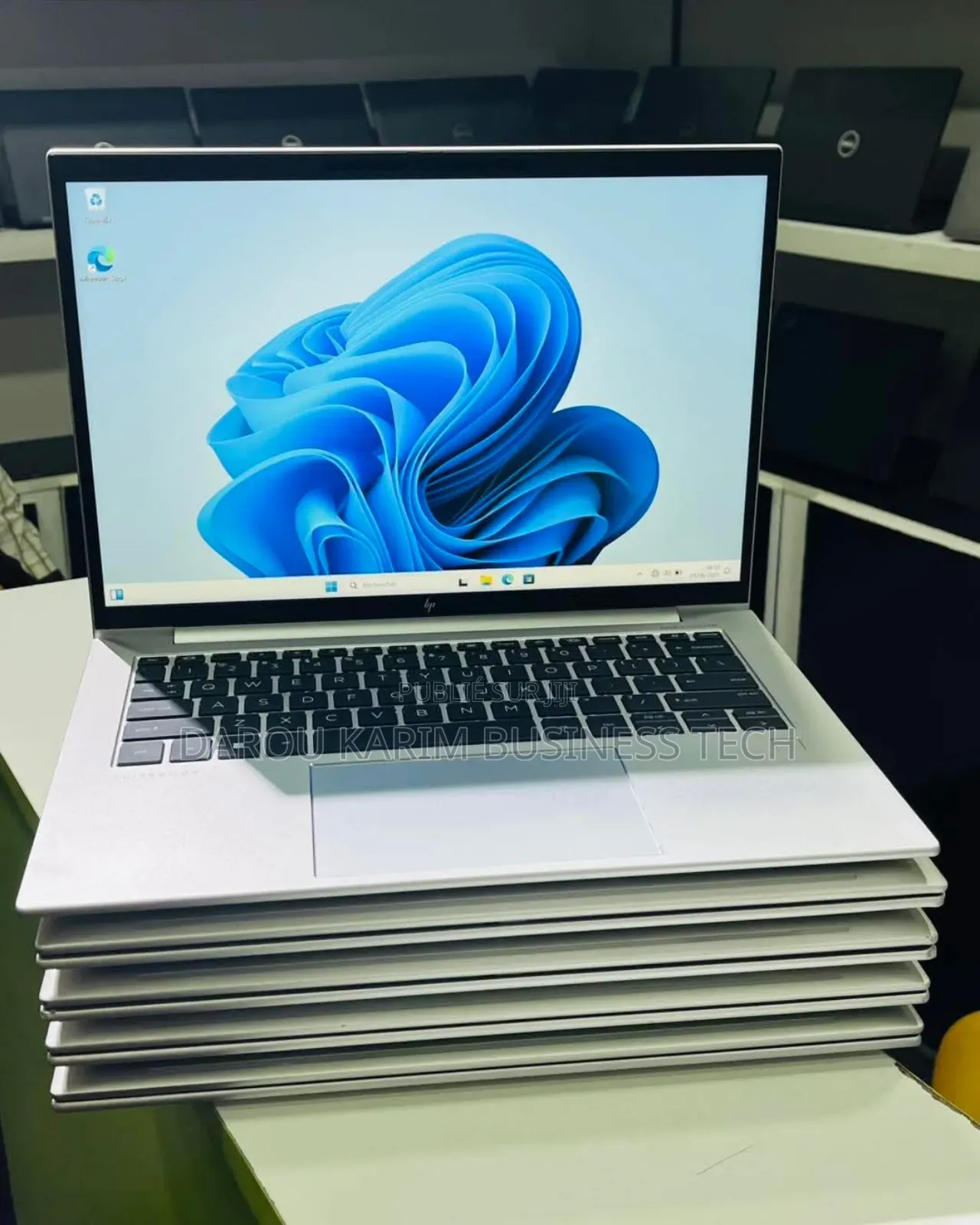 New Ordinateur Portable HP EliteBook 845 G10 16GB AMD Ryzen 5 SSD 256GB