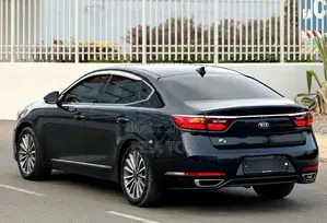 Kia K3000 2017 Noir