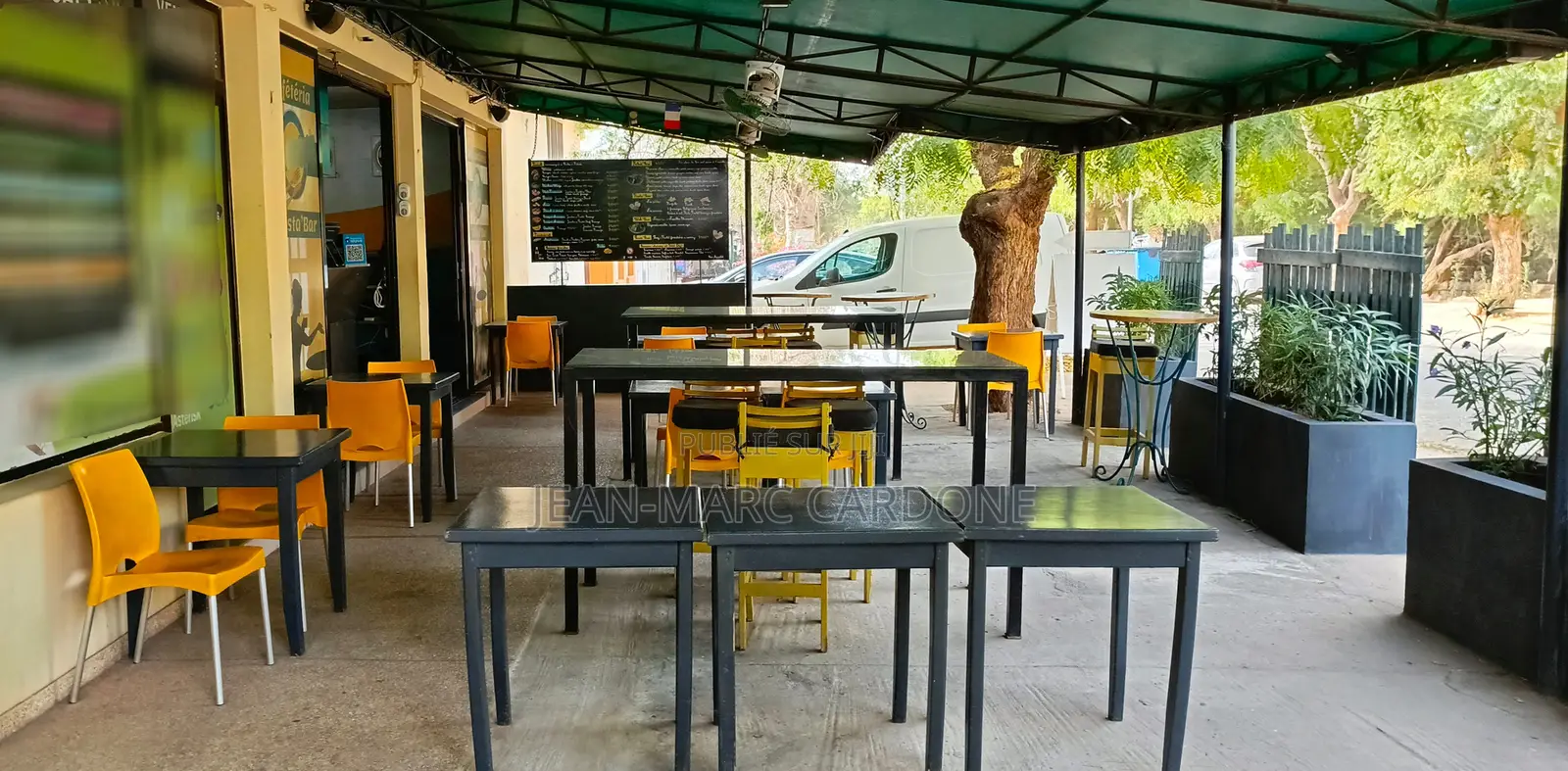 Fonds De Commerce Restaurant À Vendre À Saly