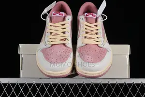 Photo - Jordan 1 Travis Scott Rose – Neuve – Pointure 37 À 45