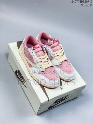 Jordan 1 Travis Scott Rose – Neuve – Pointure 37 À 45