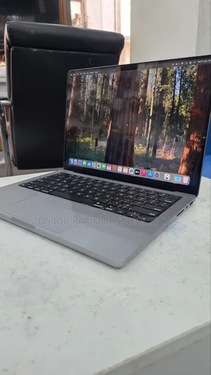 New Apple MacBook Pro 2021 M1 16GB Apple M1 SSD 512GB