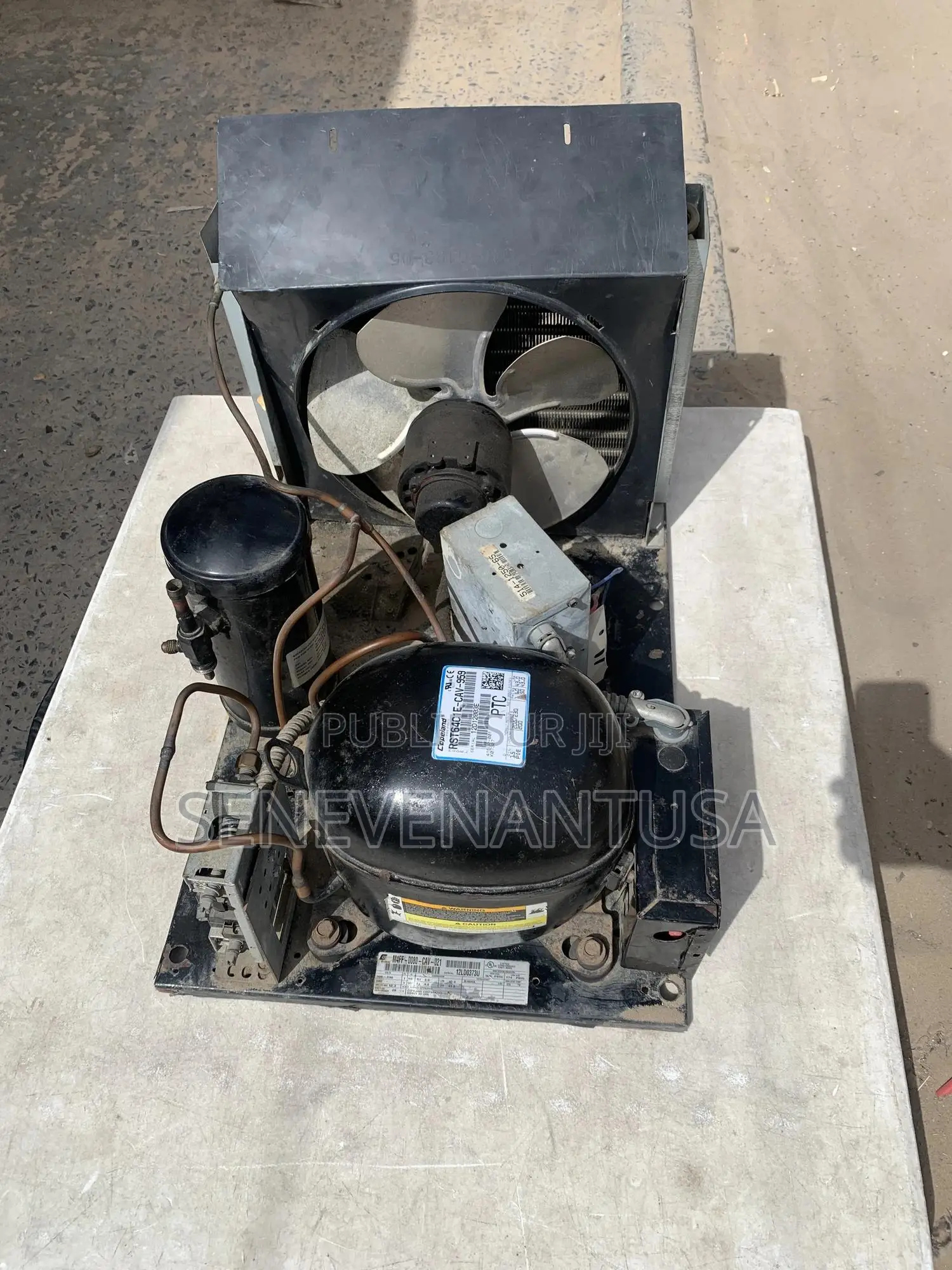 Commende Sur Whatsapp