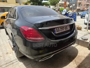 Mercedes-Benz C220 2016 Noir
