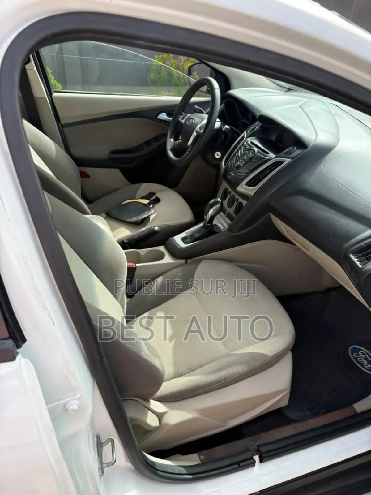 Ford Focus 2013 Blanc