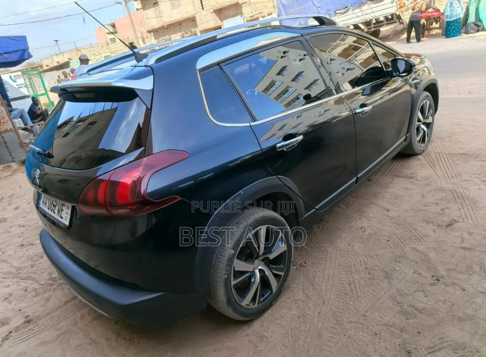 PEUGEOT 2008 2017 Noir