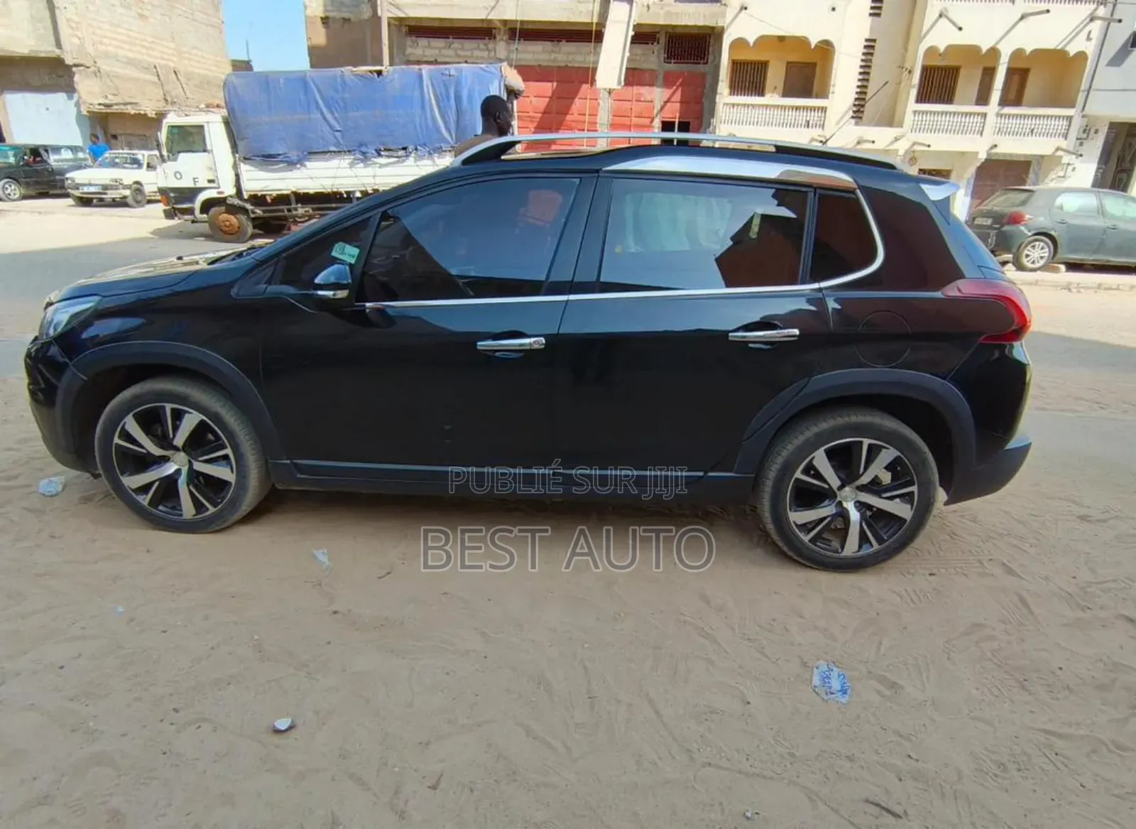 PEUGEOT 2008 2017 Noir