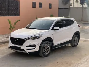 Photo - Hyundai Tucson 2017 Blanc