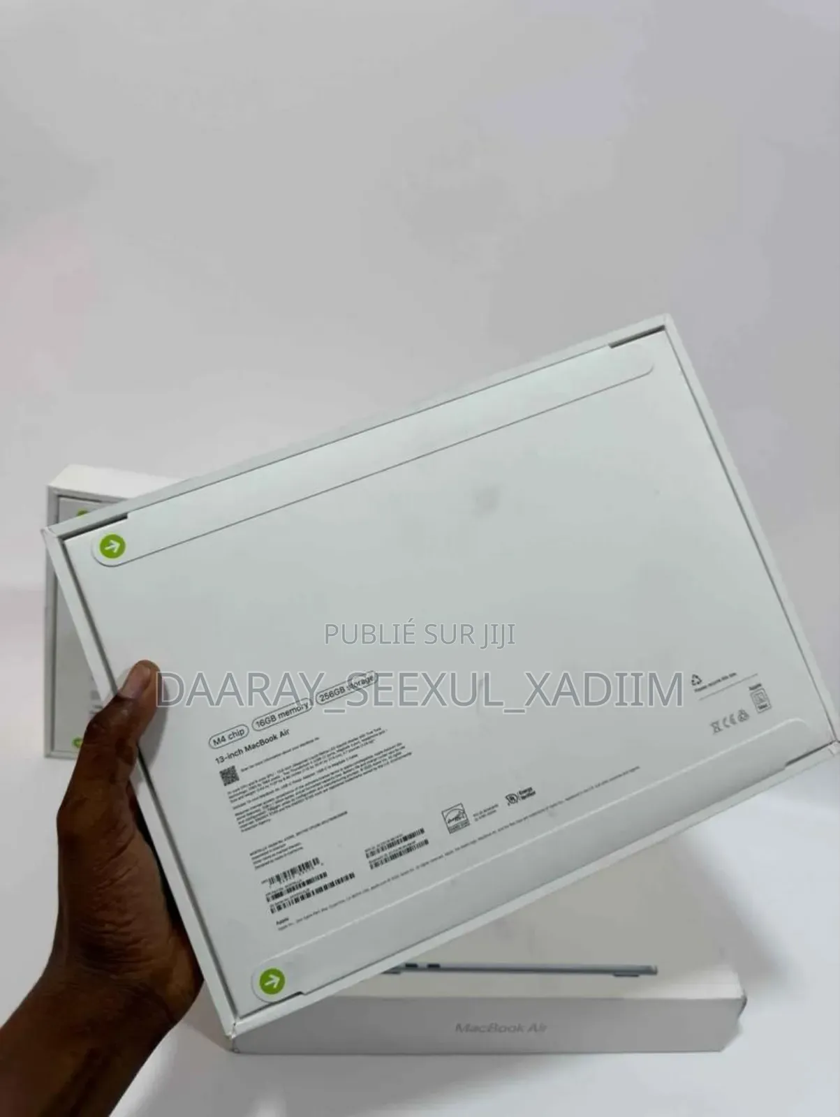 New Pomme MacBook Air 2025 M4 15-Inch 16GB Apple M4 SSD 256GB