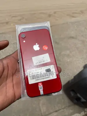 Photo - New Pomme iPhone XR 128 GB Rouge
