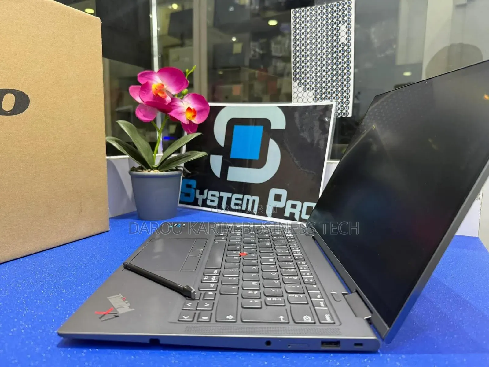 New Lenovo Thinkpad X1 Yoga 16GB Intel Core I7 SSD 1T