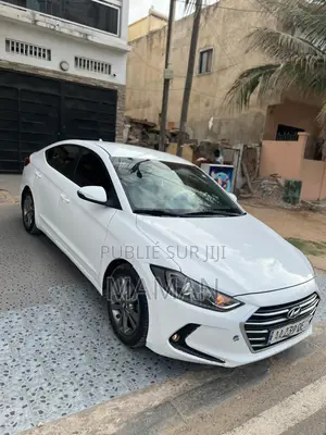 Photo - Hyundai Elantra 2017 Blanc