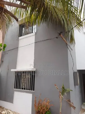 5chbre Maison Dans Ndéye Ndiaye, Rufisque À Vendre