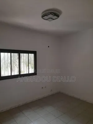 5chbre Maison Dans Ndéye Ndiaye, Rufisque À Vendre