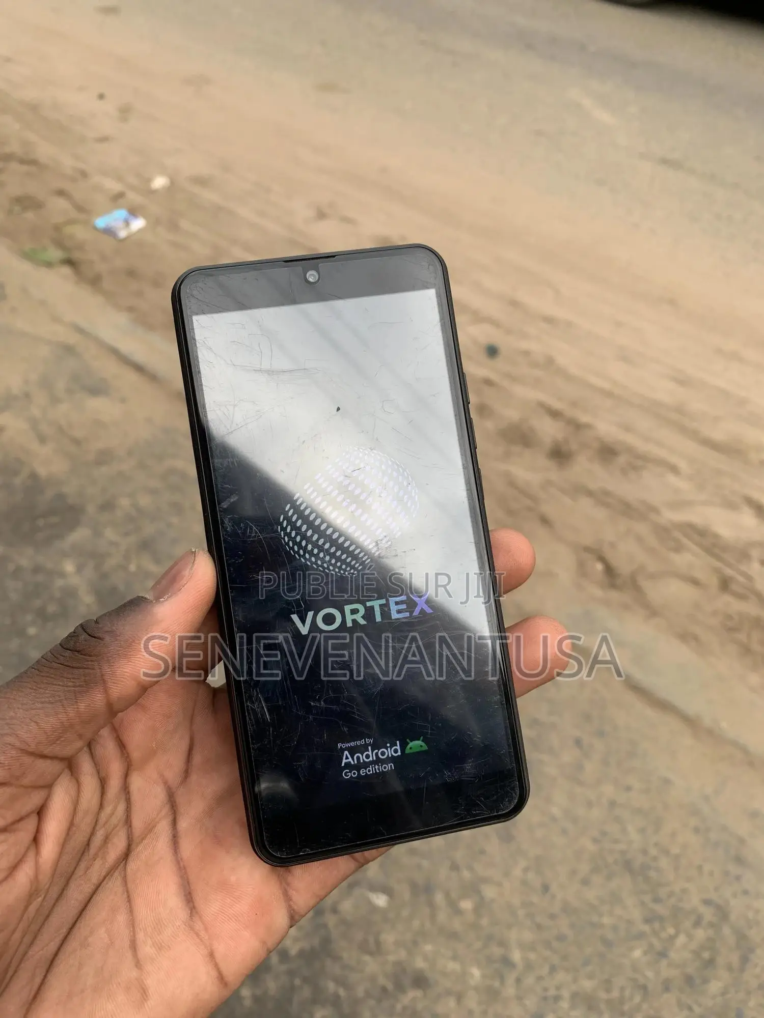 New BLU G33 16 GB Black