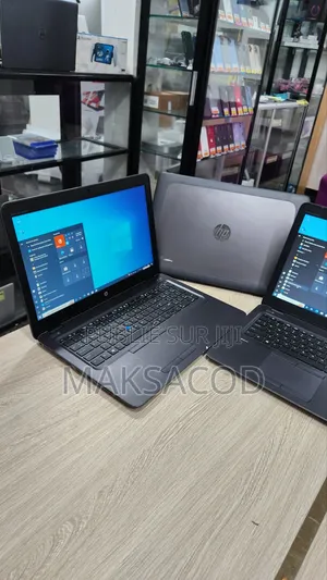 Photo - Ordinateur portable HP ZBook 15u G4 20GB Intel Core i5 SSD 256GB