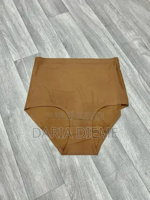 Photo - Slip Invisible Taille Haute Grande Taille