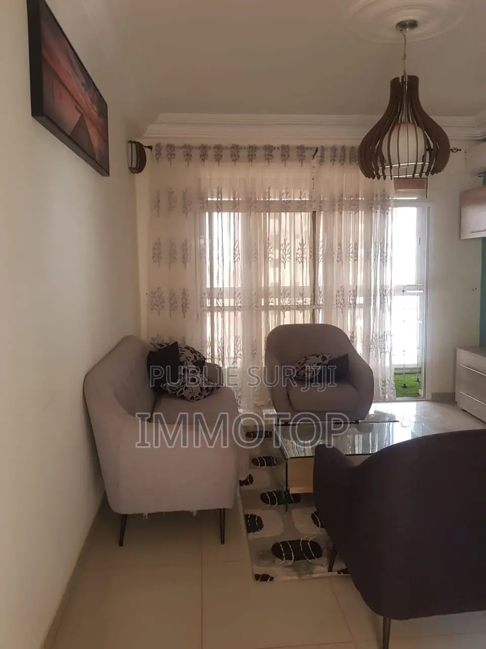 Furnished 2chbre Appartement dans Rufisque à Louer