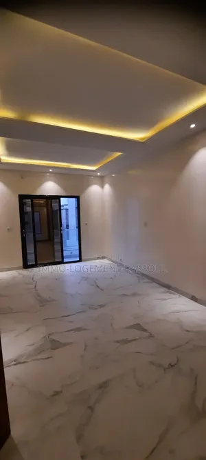 3chbre Appartement dans , Almadies à Louer