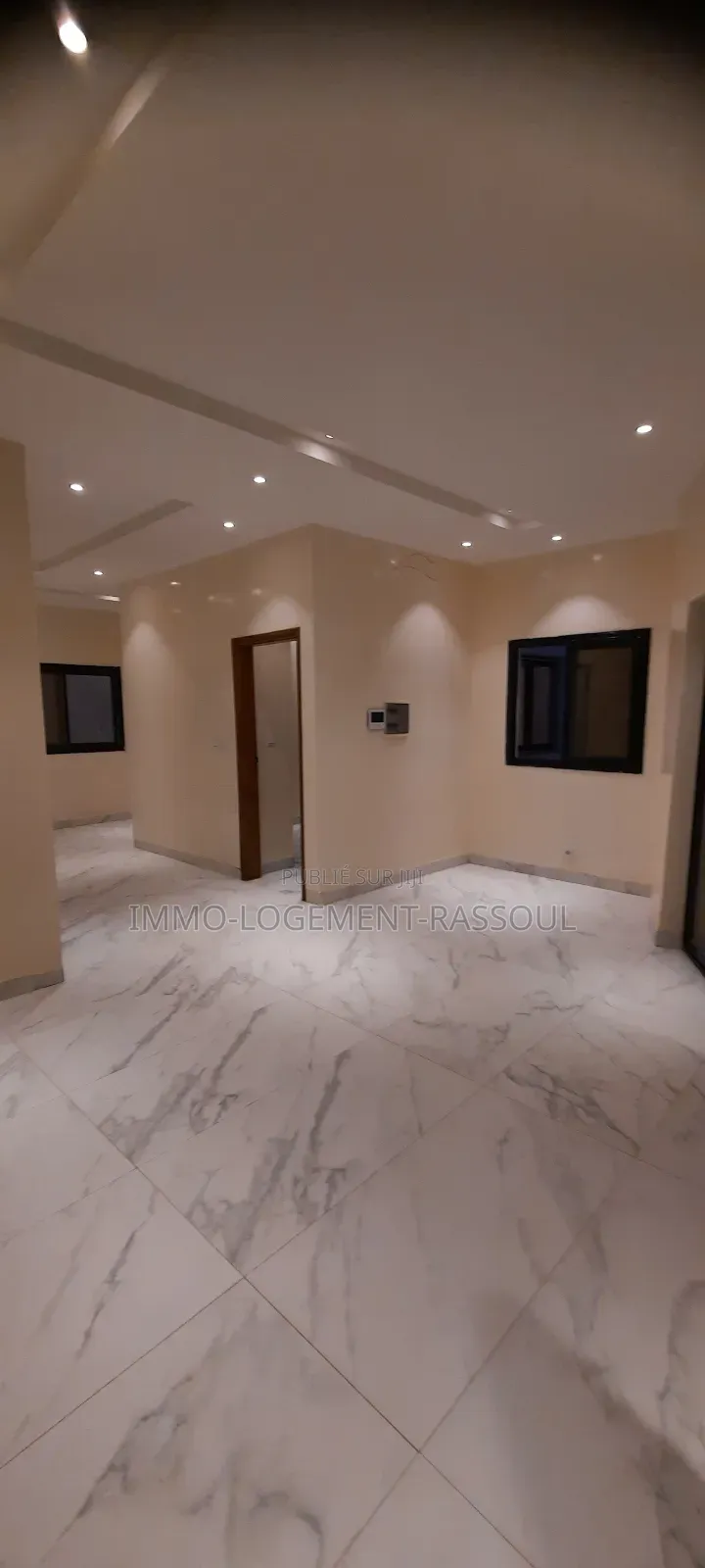 3chbre Appartement dans , Almadies à Louer
