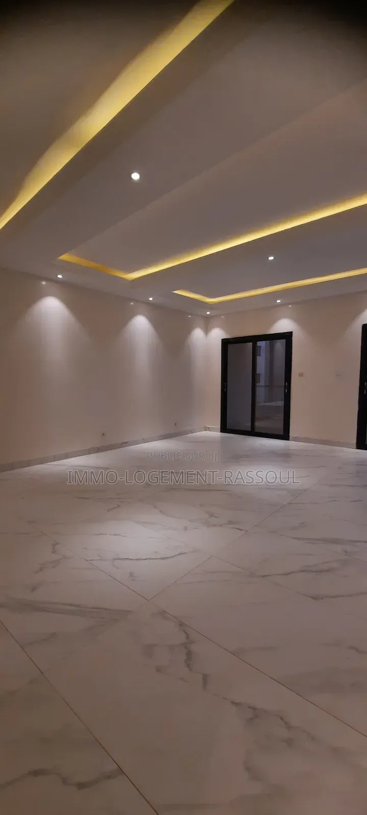 3chbre Appartement dans , Almadies à Louer