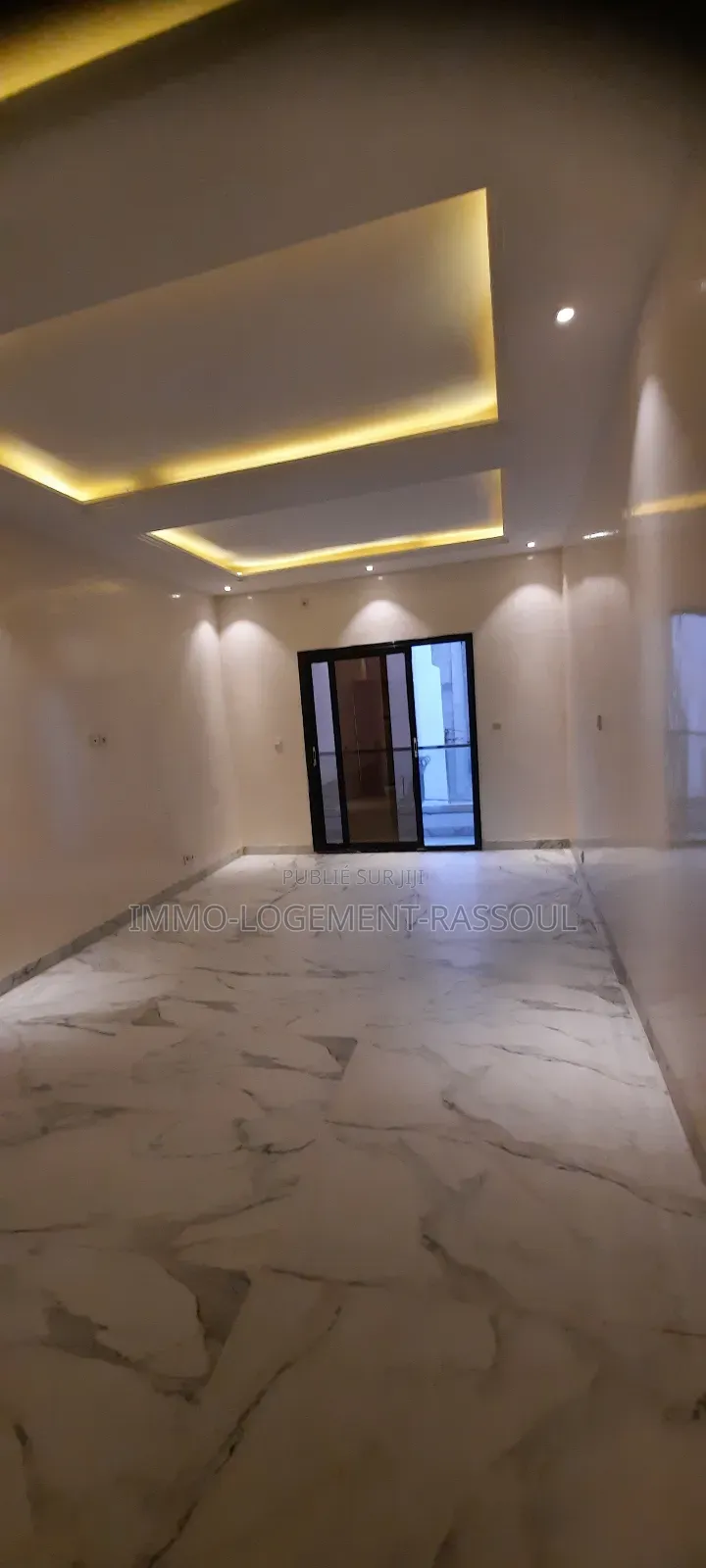 3chbre Appartement dans , Almadies à Louer