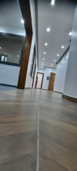 3chbre Appartement dans , Almadies à Louer