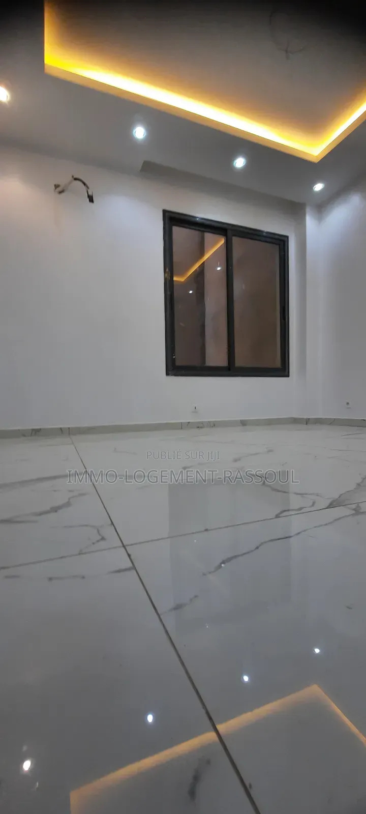 3chbre Appartement dans , Almadies à Louer