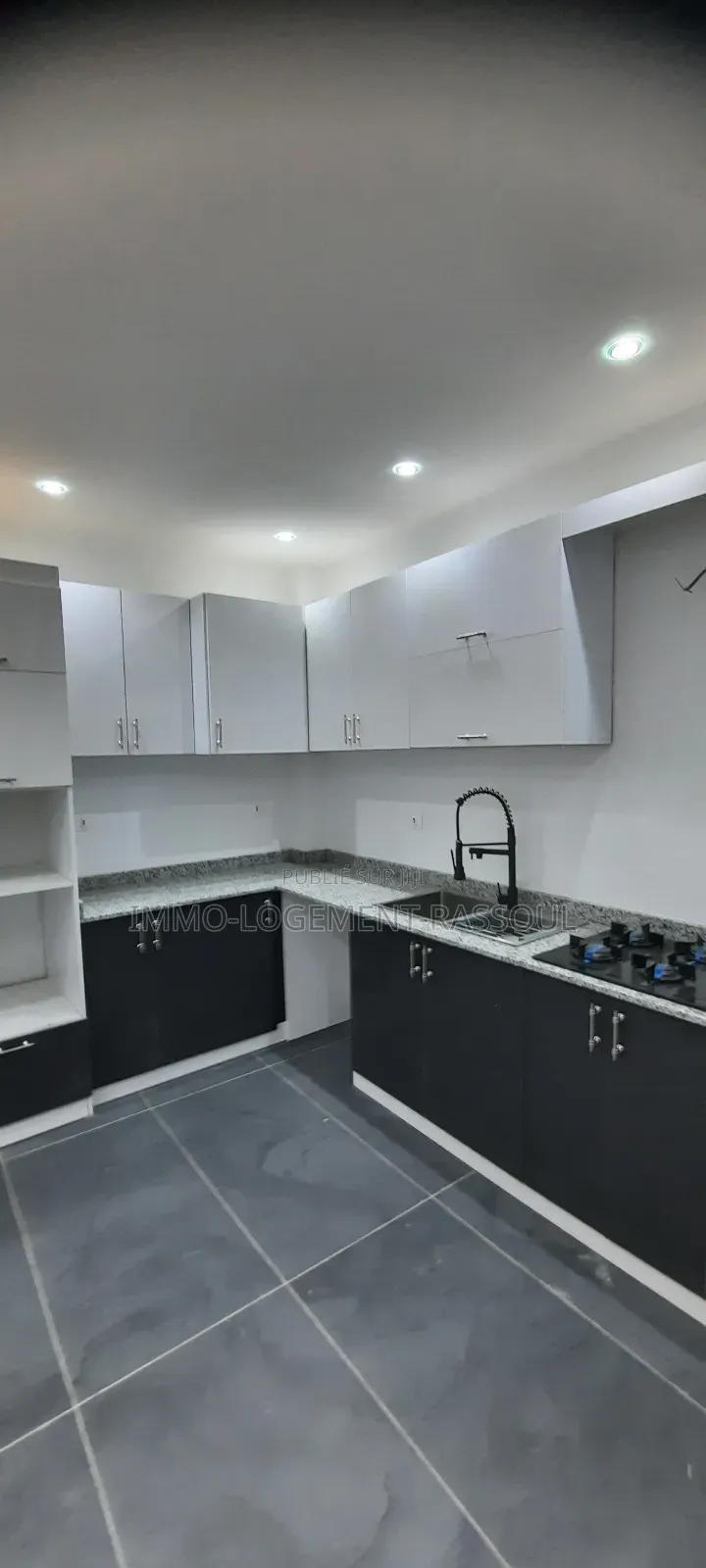 3chbre Appartement dans , Almadies à Louer