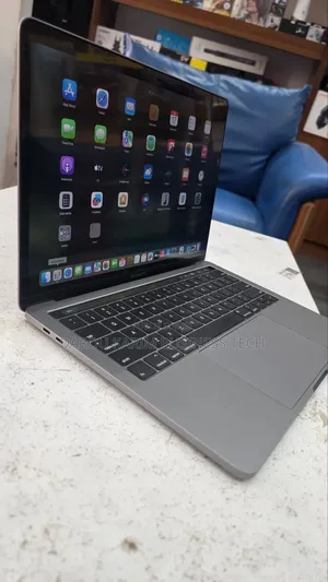 New Apple MacBook Pro 2019 8GB Intel Core I5 SSD 256GB
