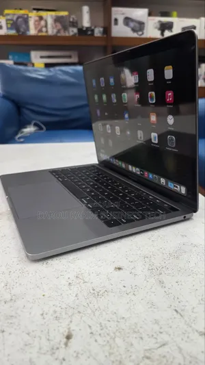 New Apple MacBook Pro 2019 8GB Intel Core I5 SSD 256GB