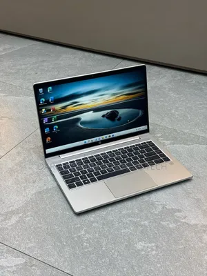 New Ordinateur Portable HP EliteBook 640 G10 32GB AMD Ryzen 5 SSD 1T