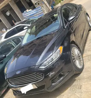 Photo - Ford Fusion 2015 Noir