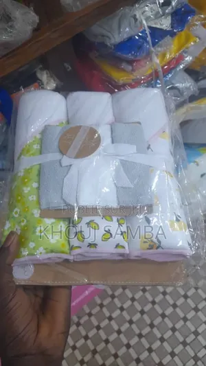 Photo - Lot 3 Sorties De Bains Avec Mouchoirs