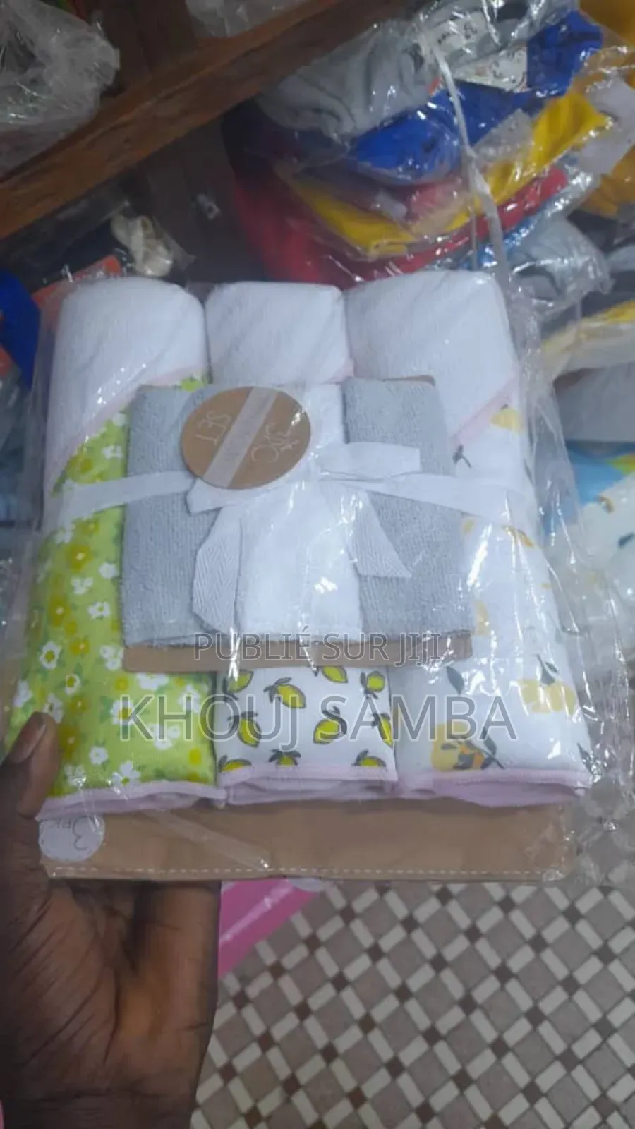 Lot 3 Sorties De Bains Avec Mouchoirs