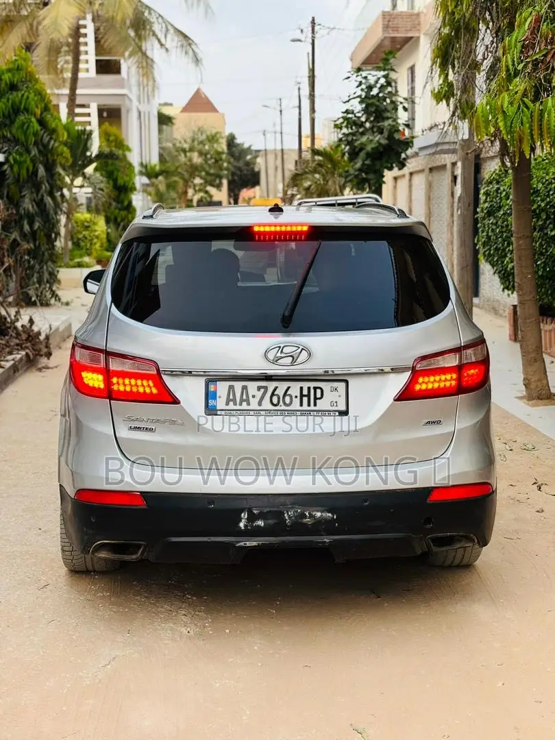 Hyundai Santa Fe Limited 4dr SUV AWD w/Saddle Interior (3.3L 6cyl 6A)