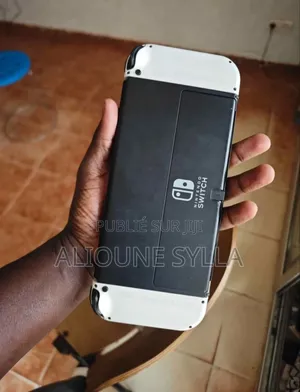 Nintendo Switch Oled Pucé